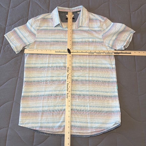 Vissla Mens‎ Short Sleeve Casual Button Down Pastel Striped Shirt Size Medium - Picture 3 of 10